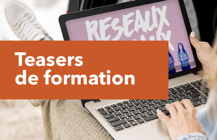 une femme allongée regarde un teaser de formation sur son ordinateur portable